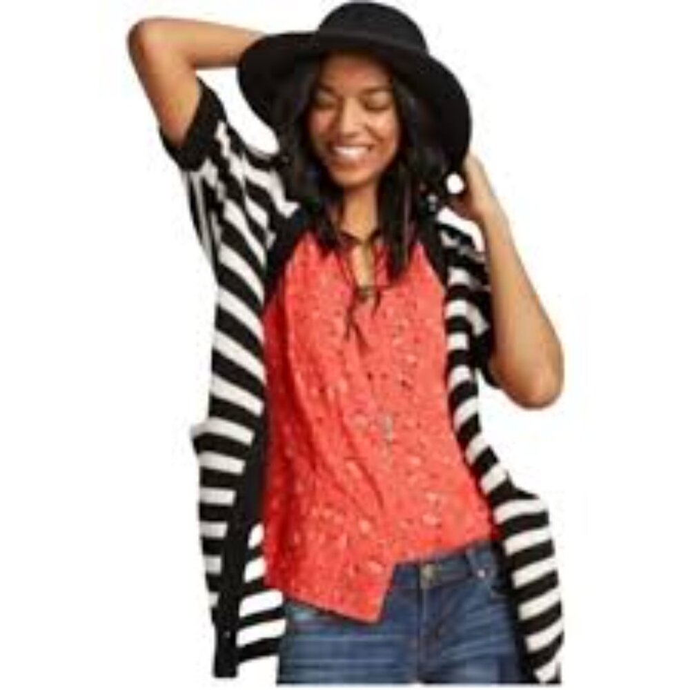CAbi Whistle Cardigan Women's Knit Short Sleeve Black White Pockets Size Small